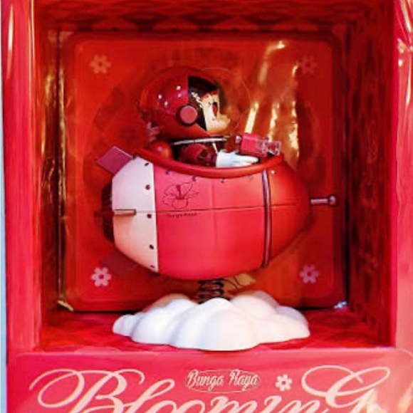 POP MART Other - SEALED Authentic Blooming Hibiscus (Malaysia) Exclusive